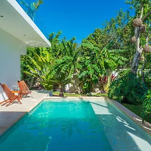  Holiday home Chic & Mexican Villa, A True Oasis Pool, Security